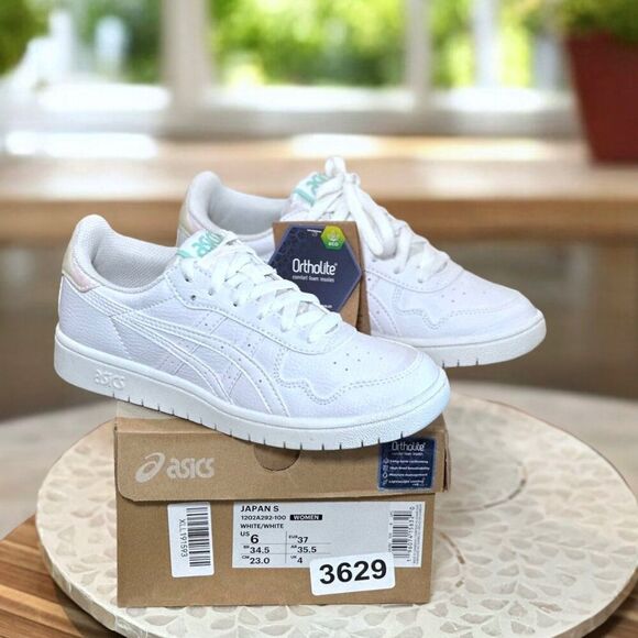 ASICS Japan S White Leather Iridescent heel Sneakers Ortholite 1202A292-100 NWT - Picture 2 of 9